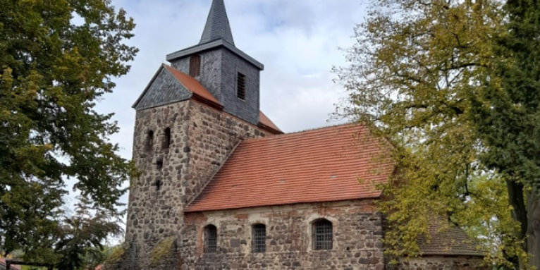 Die Kirche in Detershagen - Foto: Birkhild Giebe